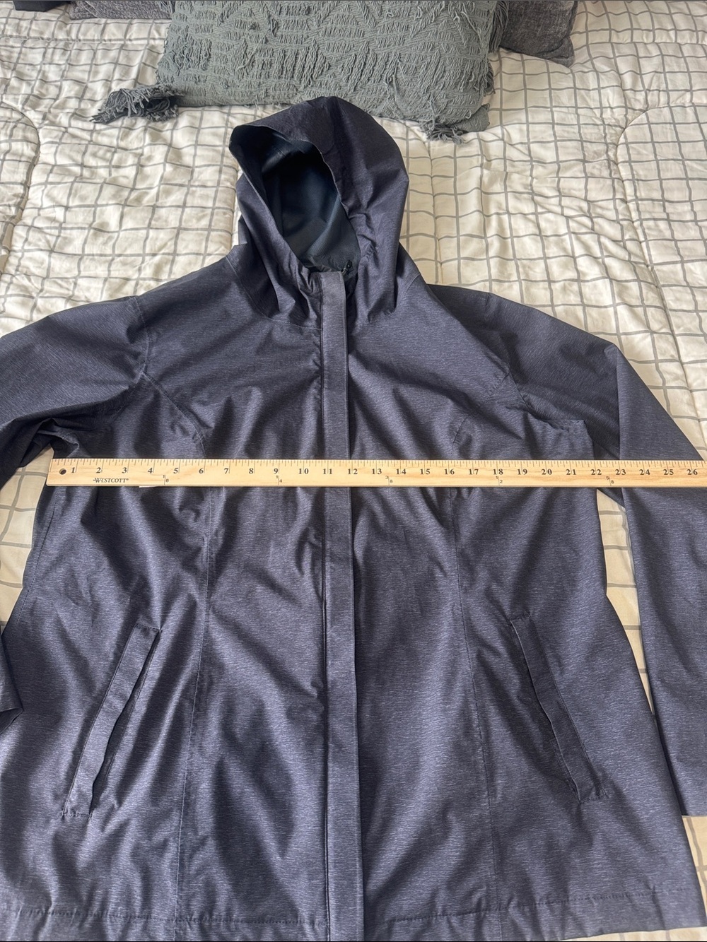 Women’s Hooded Raincoat in Deep Gray - Picture 2 of 5